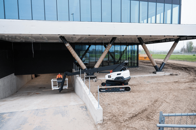 Waar koop ik een betrouwbare elektrische hoogwerker?